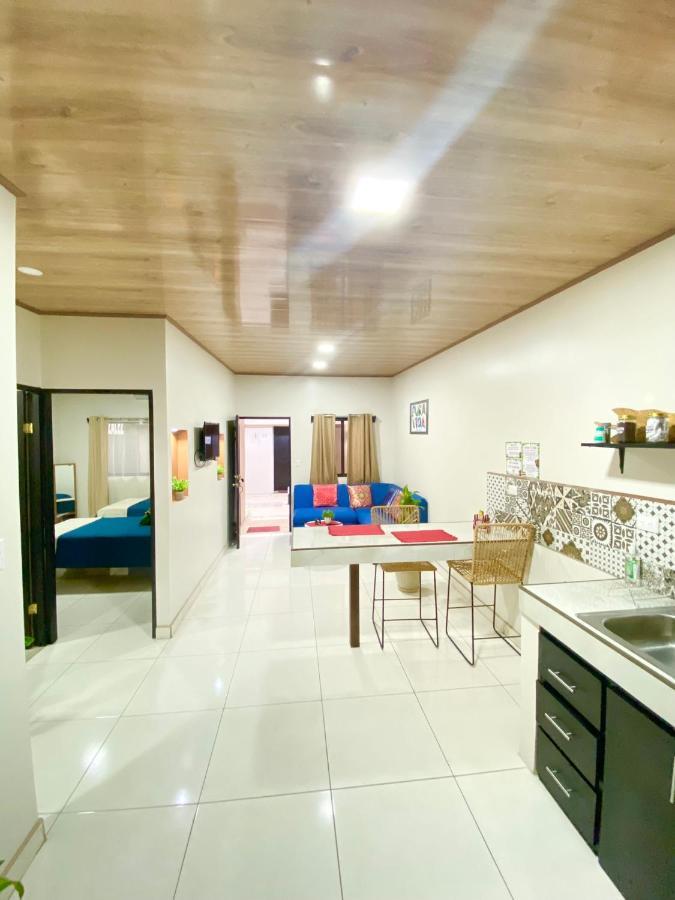 Pura Vida Apartment. 5 Min From Airport Alajuela Esterno foto