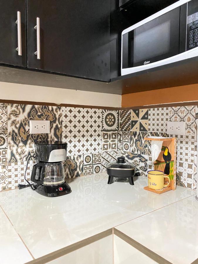 Pura Vida Apartment. 5 Min From Airport Alajuela Esterno foto