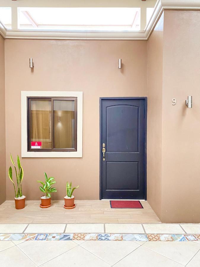 Pura Vida Apartment. 5 Min From Airport Alajuela Esterno foto