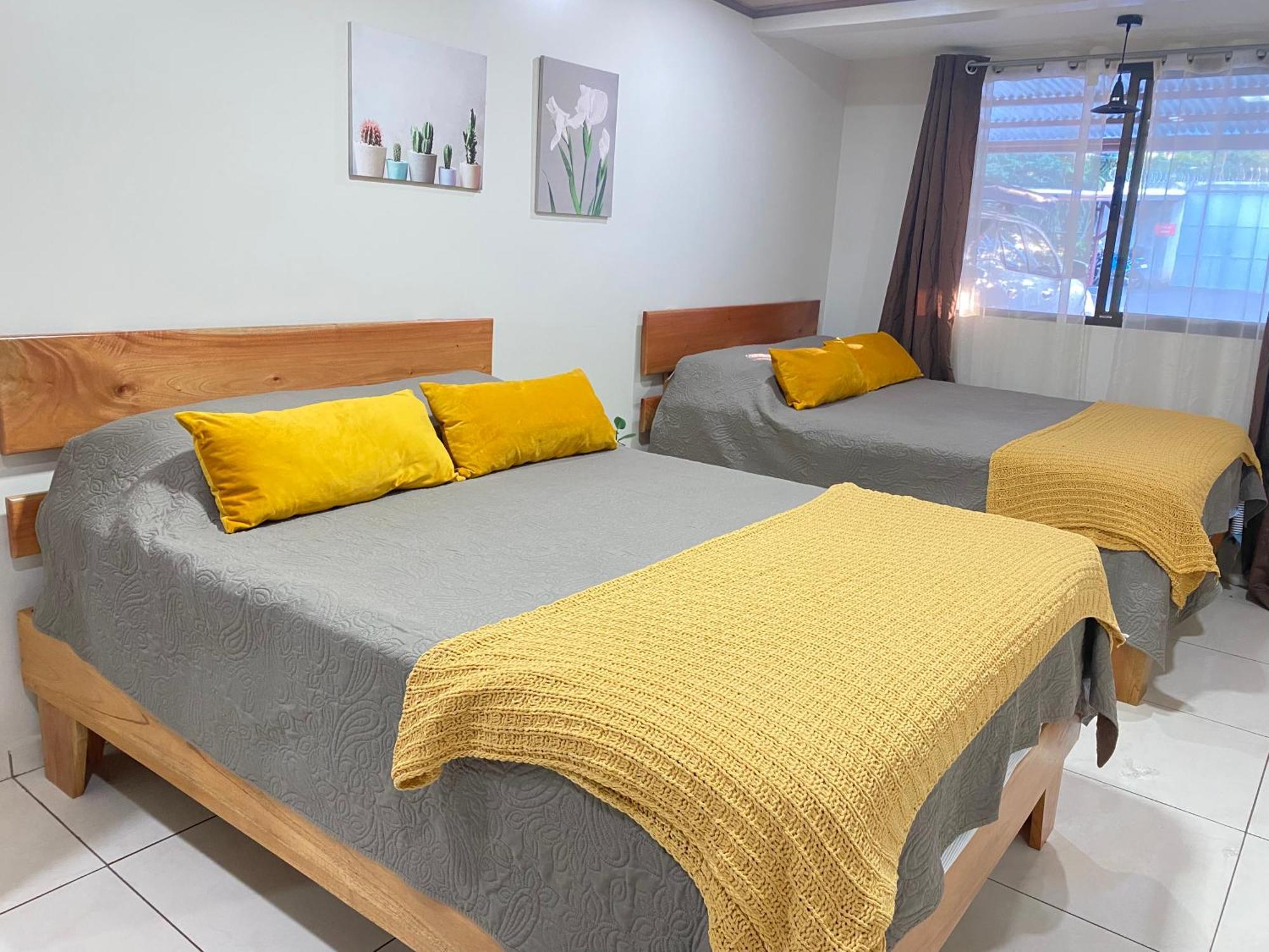 Pura Vida Apartment. 5 Min From Airport Alajuela Esterno foto