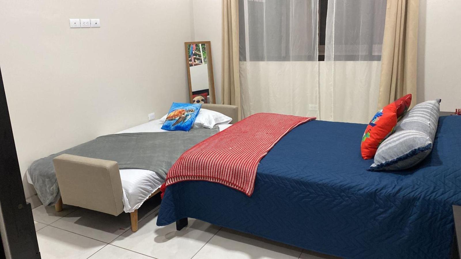 Pura Vida Apartment. 5 Min From Airport Alajuela Esterno foto